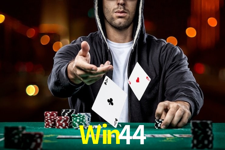 Win44